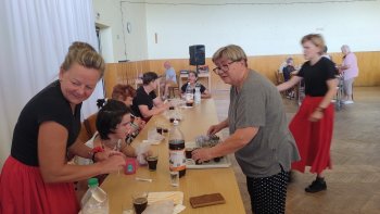 Priateľské posedenie v kultúrnom dome